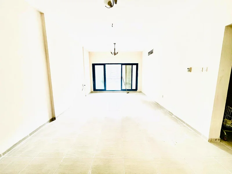 Luxury 1bhk open View Balcony close hall with 2WashRoom Rent 38k